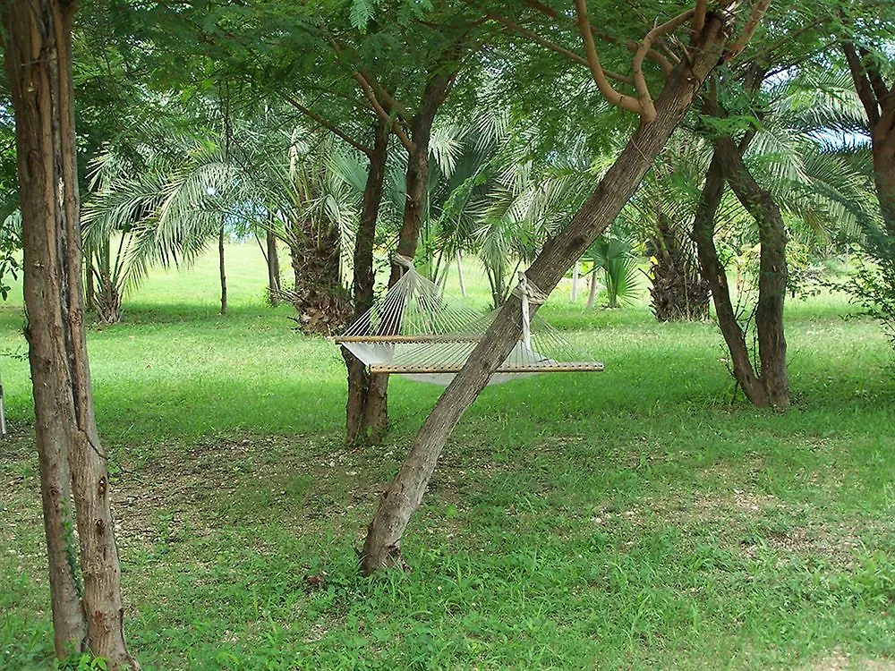 *** Hotel La Colline Enchantee Haiti